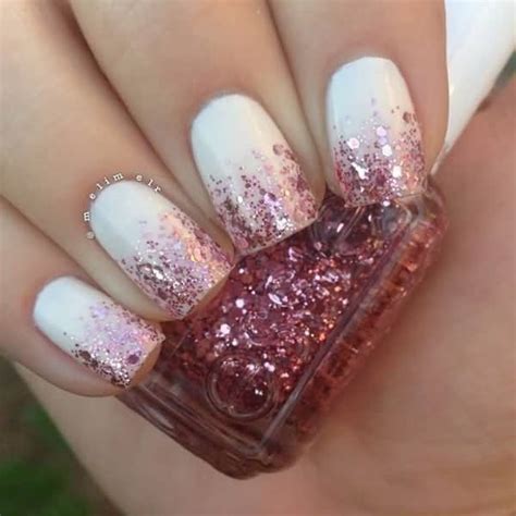 50 Most Adorable Glitter Ombre Nail Art Design Pictures