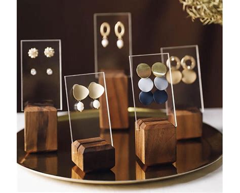 Pin By Lisa Biggers On Clevers Earring Display Jewellery Display