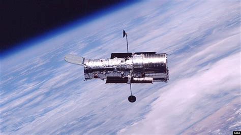 √ Hubble Telescope 30 Years Observe Space Theboegis