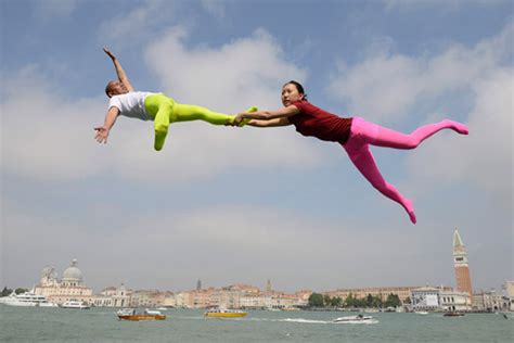 Pictures Of Flying People Gallery Ebaums World