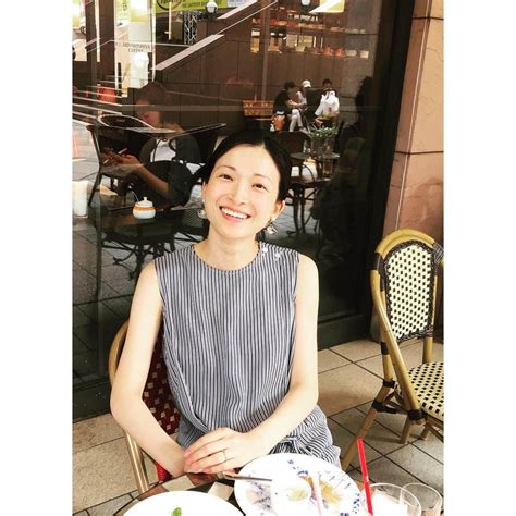 野々すみ花さんのインスタグラム写真 野々すみ花instagram「こんにちは。 すっごく久しぶりに ゆっくりお茶をして はぁ幸せ と