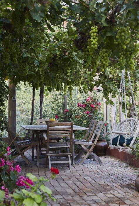 50 Cozy Garden Decoration Ideas To Chill Talkdecor
