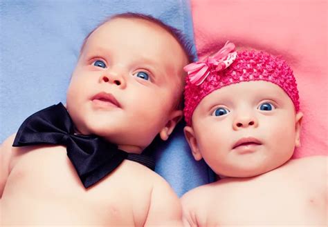 ᐈ Newborn Twins Stock Images Royalty Free Newborn Photos Download On