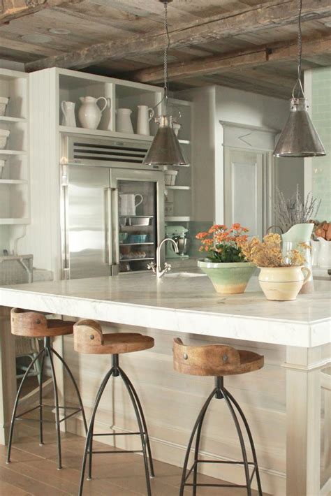 8 French Country Kitchen Decorating Ideas With Blues