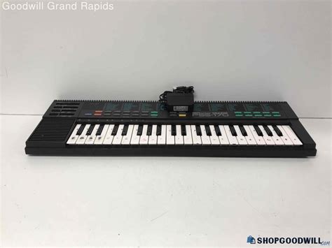 Yamaha Portasound Pss 170 Electronic Keyboard