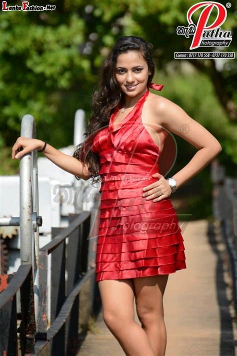 Sri Lankan Popular Actress And Model Udari