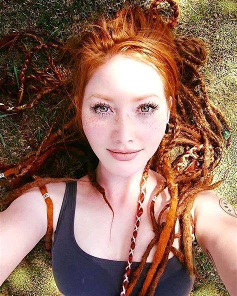 Pin By Rebecca Rucker On Red Headed Beauties Beautiful Red Hair Red Hair Woman Ginger Hair