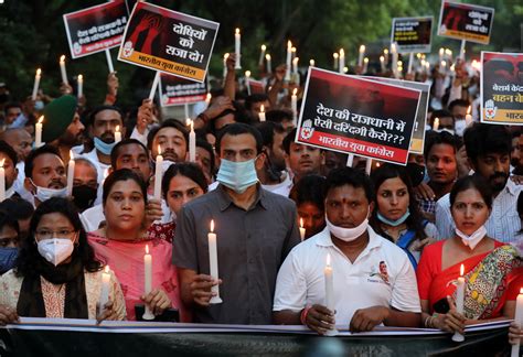 Conmoción En India Por El Asesinato De Una Niña De Nueve Años Que Fue Violada Y Cremada Por Sus