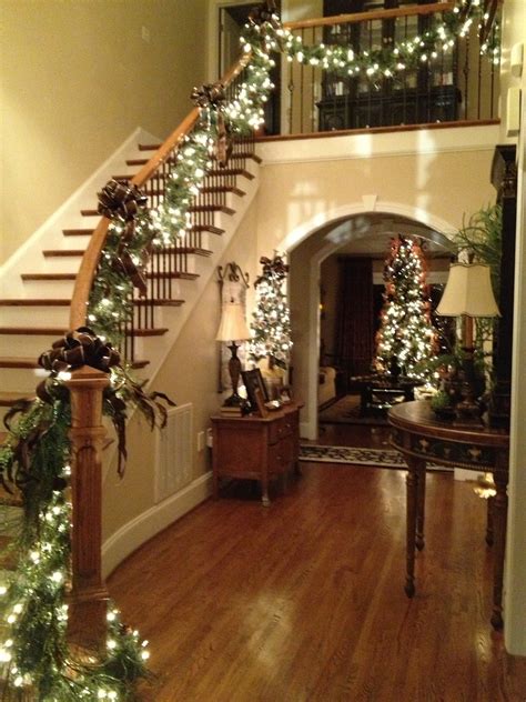 I love this silver and white tree decorated with beautiful sparkly glitter wood letter garland, white snowflakes, silver ornaments and a big silver, glittery bow topper. 42 Christmas Decorations Ideas With Garland - Decoration Love