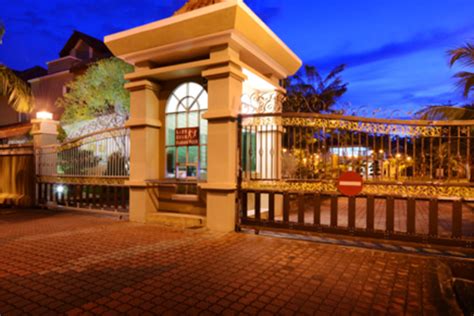 Anda juga bisa memesan shuttle bandara sebelumnya untuk kenyamanan anda dengan biaya tambahan sebesar 85 myr. Taman Alma Jaya Villa For Sale In Bukit Mertajam | PropSocial