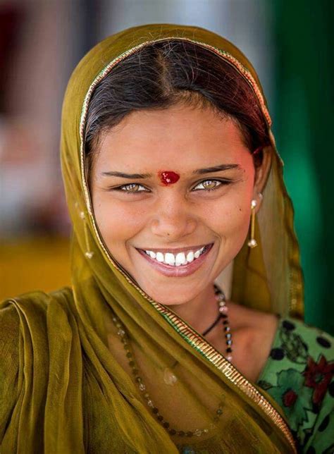 Pin By Brianna Wilbon On Outros Olhares Woman Smile Beautiful Smile Beauty Around The World