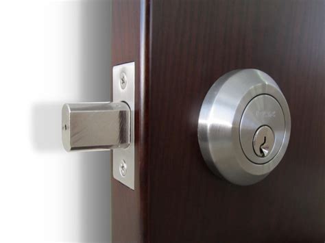 What Makes A Deadbolt Lock Secure