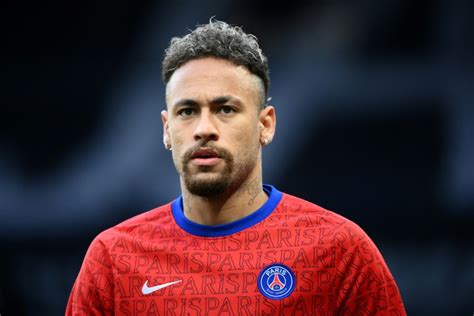 Neymar Says Nike Claim Of Split Over Sex Assault Probe A Lie