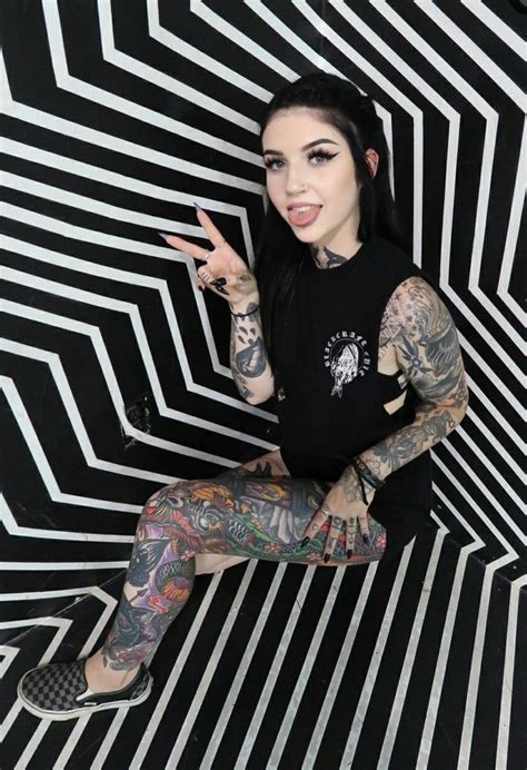Tattoed Women Tattoed Girls Inked Girls Edgy Outfits Cute Casual Outfits Fashion Outfits