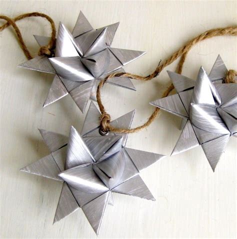 Make Origami Christmas Ornaments Christmas Origami Origami Christmas