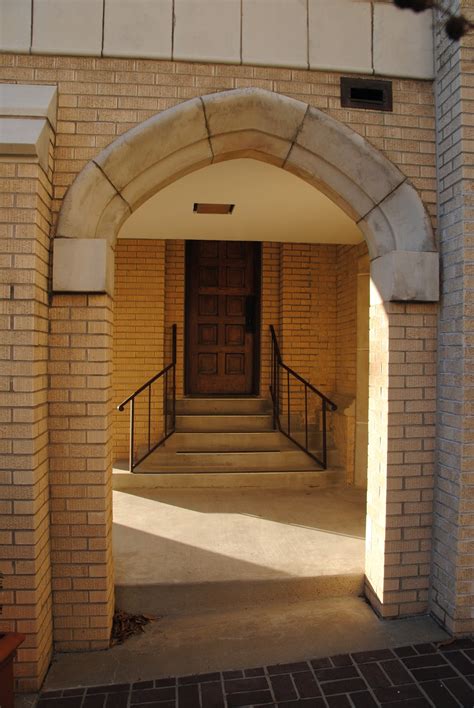 Jackson Daily Photo Arched Doorway