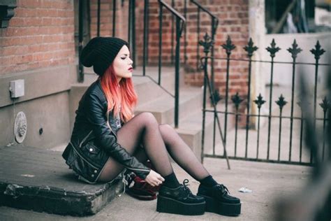Effortlessly Cool Grunge Outfits You Need To Try Grunge Outfits