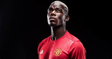 In one sense, pogba's hair is literally an extension of his self and he sometimes uses it as a canvas for projecting certain ideas or images that mean something to him. Manchester United's Paul Pogba shares new hairstyle - AS.com