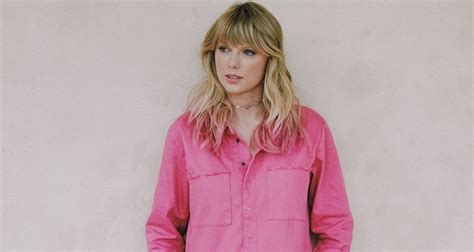 Taylor Swift Shares New Lyrics On ‘love Taylor Spotify Playlist