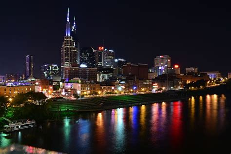 Online Crop Hd Wallpaper Nashville United States Color Skyline