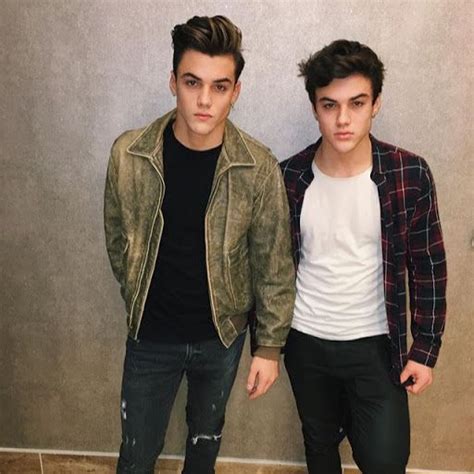 Grayson Dolan Ethan Dolan Ethan Y Grayson Dolan Dollan Twins Twin Photos Identical Twins