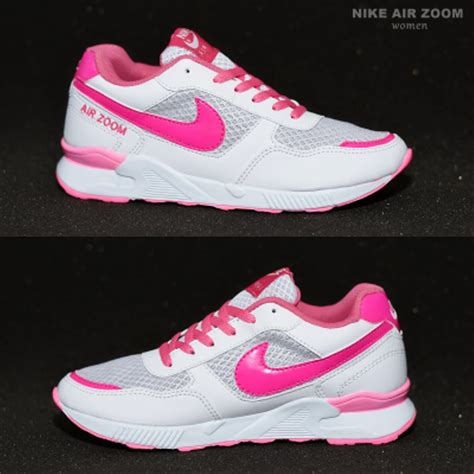 Sepatu Sneakers Nike Untuk Wanita