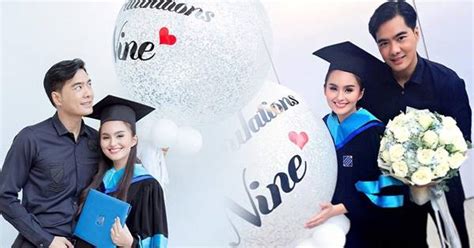 เปิดใจ เคลลี่ ธนะพัฒน์ ถึงกรณีเลิกรา กับภรรยา นาย 1. หวานจริง เคลลี่ ธนะพัฒน์ หอบดอกไม้ช่อโตร่วมยินดี น้องนาย ...