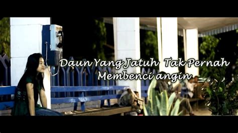 Download now gambar daun kering lingkungan hidup hd wallpaper idilis. SHORT FILM Daun yang Jatuh Tak Pernah Membenci Angin ...