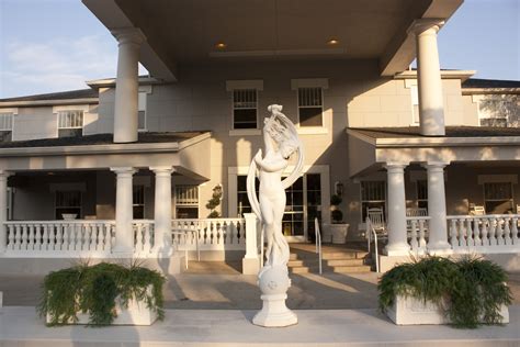 Hampton Manor at Deerwood | Assisted Living | Ocala, FL 34471 | 14 reviews