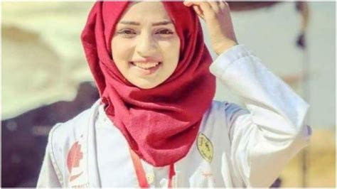 She was 20 years old. Kesaksian Ibrahim Saat Razan Al Najjar Tertembak ...