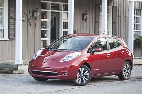 Nissan Leaf Electric Car Ultimate Guide What You Need To Know