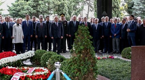 Ankaralı namık öldü ünlü şarkıcının ölüm nedeni intihar. 8. CUMHURBAŞKANI TURGUT ÖZAL'IN 25. ÖLÜM YIL DÖNÜMÜ - Son ...