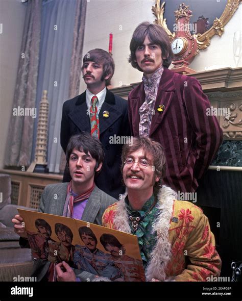The Beatles 1967 High Resolution Stock Photography And Images Alamy
