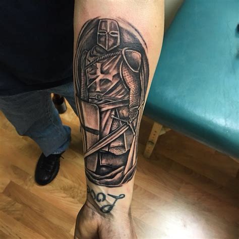 Forearm tattoos for men and women with images tattoo for forearm doesn't always have to be critical or complex as we see in this work of art, the tattoo sports a simple yet magnificent blooming this type of classical inner forearm tattoos are very pretty and suitable for men with large hands. Forearm Tattoos for Men Designs, Ideas and Meaning ...