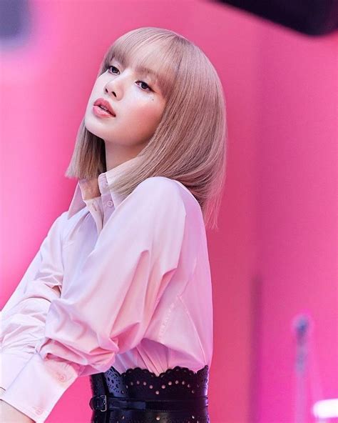 Pin de Lalalalisa Manobal em BLΛƆKPIИK Lalisa