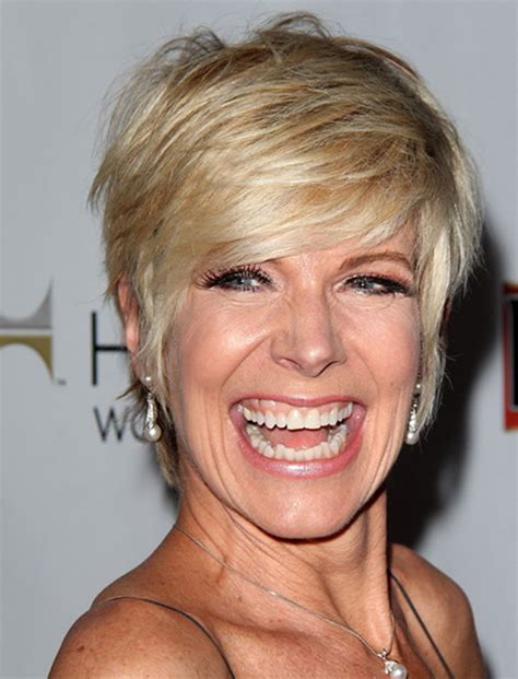 85 rejuvenating short hairstyles for women over 40 to 50 years