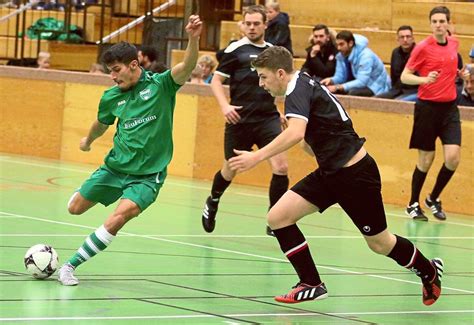 Dominik koepfer is on facebook. Fußball: Gechinger kommen als Pokalverteidiger - Bezirk ...