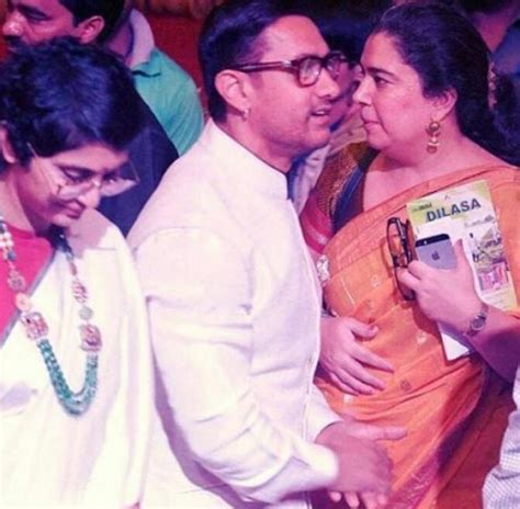 Aamir was previously married to reena dutta, whom de divorced in 2002. Aamir Khan Shares How He Fell For Kiran Rao After ...