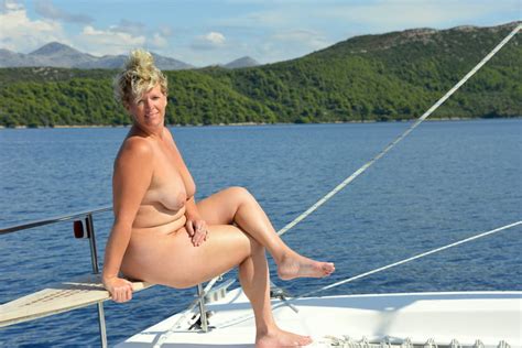 Nude Old Omageil Grannies Boat Cruise Xxx Porn