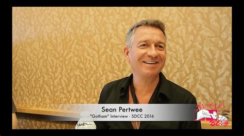 Sean Pertwee Gotham Sdcc 2016 Interview Museled Youtube