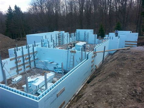 Icf Assembly Foundation Wall Canadian Contractor
