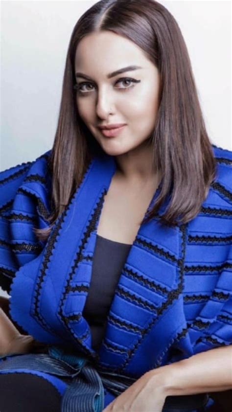 Beautiful Bollywood Actress Most Beautiful Indian Actress Beautiful Actresses Butterfly