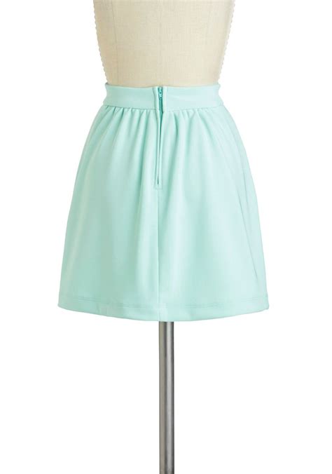 Dahye nhóm bestie khoe vòng ba siêu nuột trên sân khấu với quần shorts. Bestie Date Skirt | Mod Retro Vintage Skirts | ModCloth.com | My Style | Skirts, Vintage skirt ...