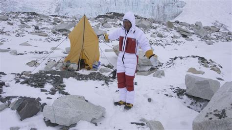 Solving Everests Mounting Poop Problem Cnn