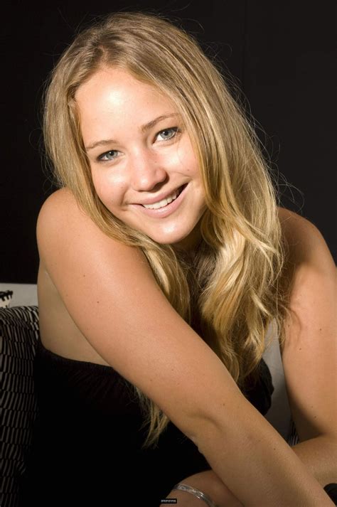 Jennifer lawrence ismi son birkaç yıldır hollywood fimlerinde oldukça fazla duyuluyor. JENNIFER LAWRENCE 6th Venice Film Festival Photoshoot ...