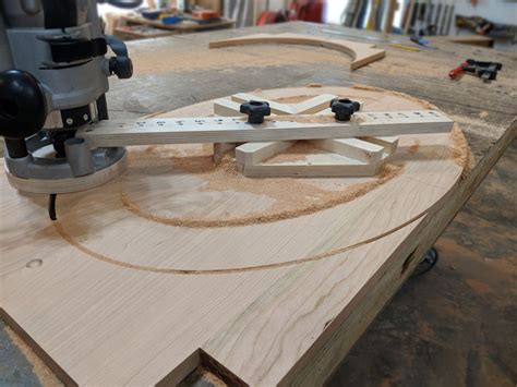 How To Make An Oval Cutting Jig For Your Router Brian Benhams Blog