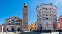 Parma. Piazza Duomo