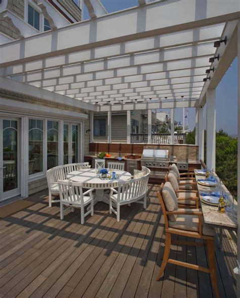 The options for building the framework, or base, for outdoor kitchen structures, including concrete block, brick, wood or steel. 20+ Spectacular outdoor kitchens with bars for entertaining