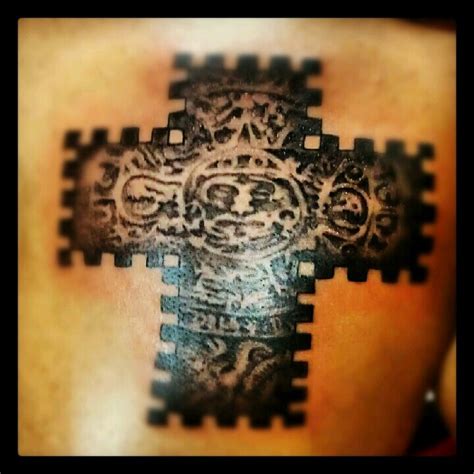 Aztec Calendar Cross Polynesian Tattoo Aztec Calendar Tattoos