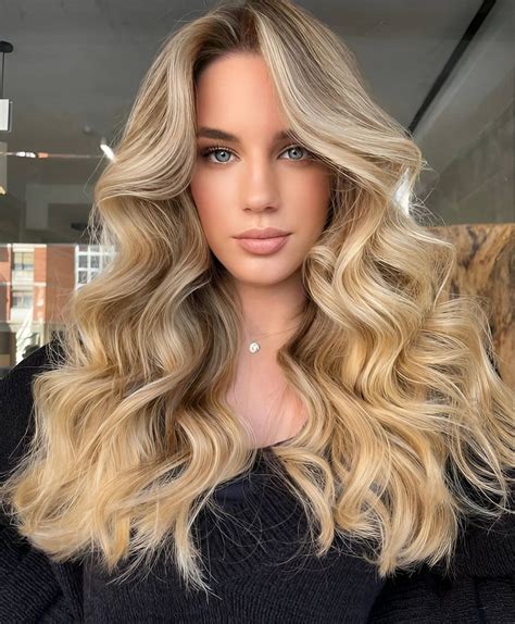 30 Gorgeous Medium Length Hairstyles To Make You A Runway Model In 2024